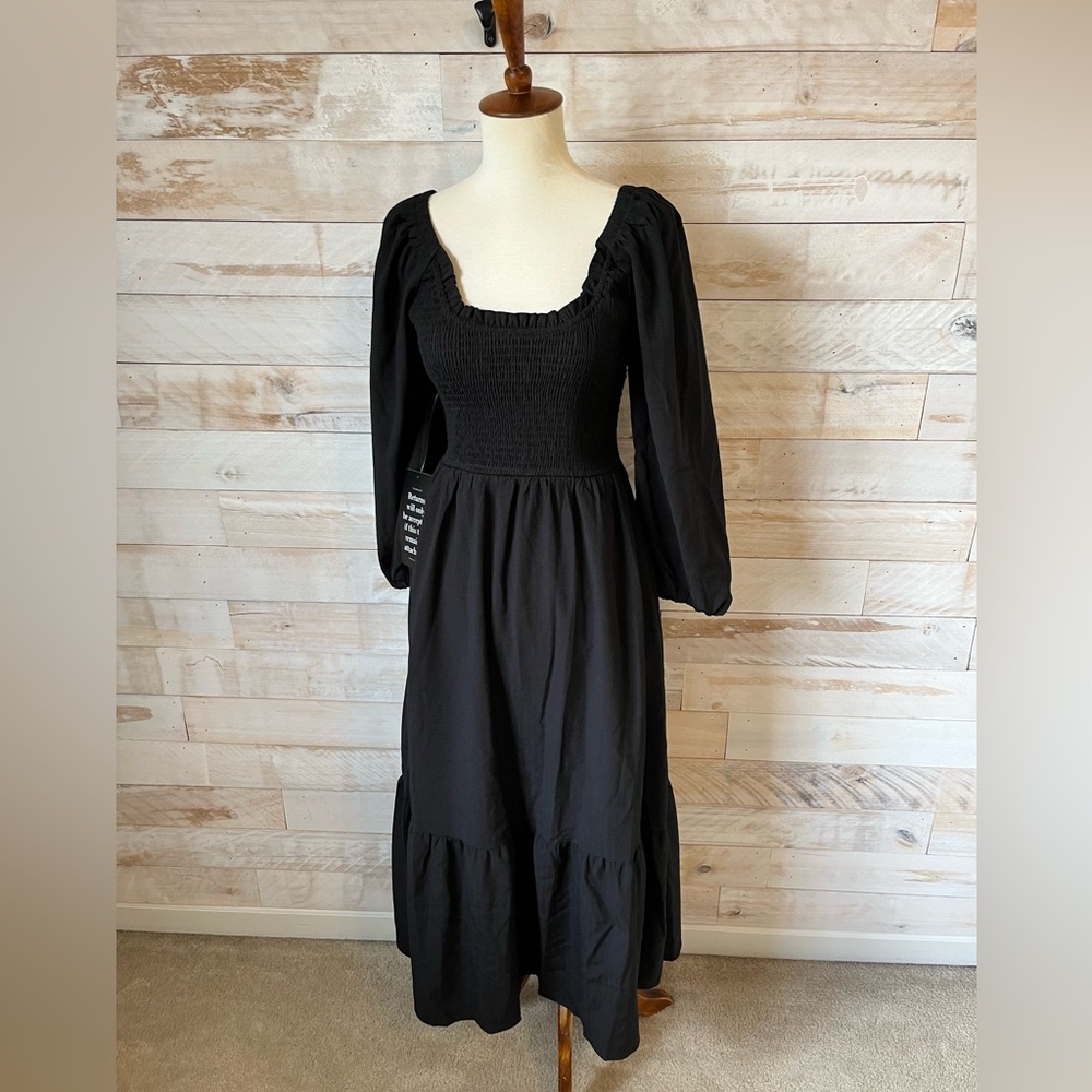 NWT Tuckernuck size XS Black Smocked Midi Dress